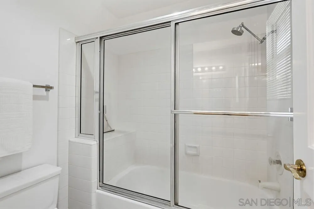 https://cdn.realtyfeed.com/cdn/127/260002082/310aab0e229304c9468a631fb21d4a07.webp