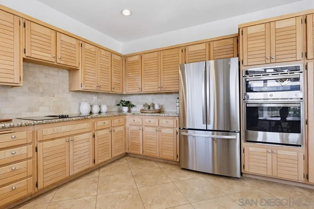 https://cdn.realtyfeed.com/cdn/127/260002082/5070741789293b3a119aa82ab32a6591.webp