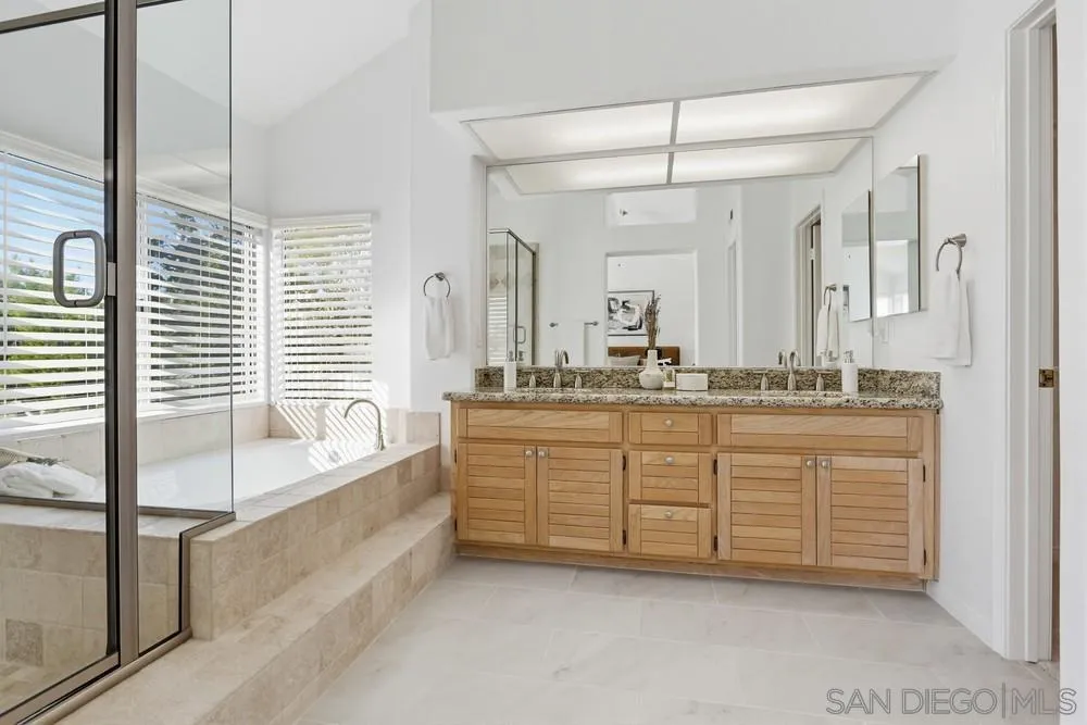 https://cdn.realtyfeed.com/cdn/127/260002082/5fe65849050db7f6c28c54b91b5e1f44.webp