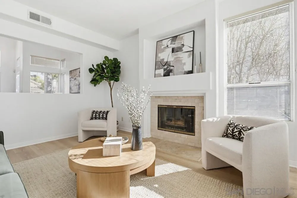 https://cdn.realtyfeed.com/cdn/127/260002082/90ce3bad8694989c87943b12ba5a261c.webp