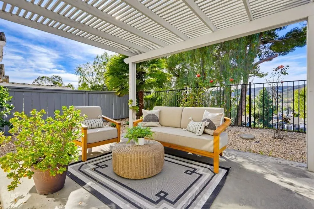 https://cdn.realtyfeed.com/cdn/127/260002082/d1cc2b21b0f3796e9765489769d634e7.webp