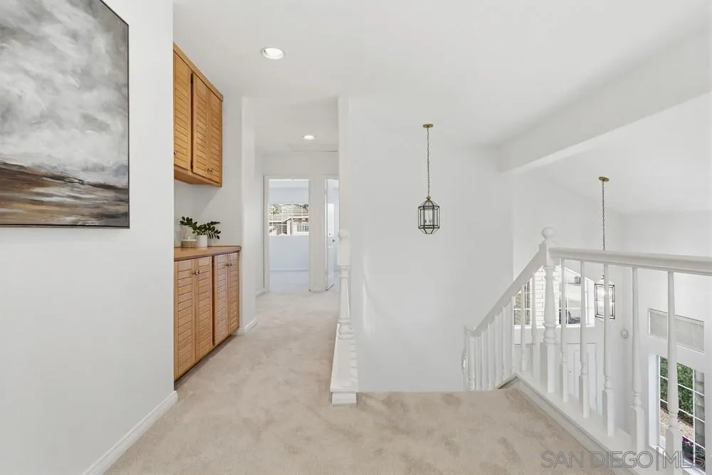 https://cdn.realtyfeed.com/cdn/127/260002082/eac25a695e43adc0b11ab9fba51ea7cc.webp