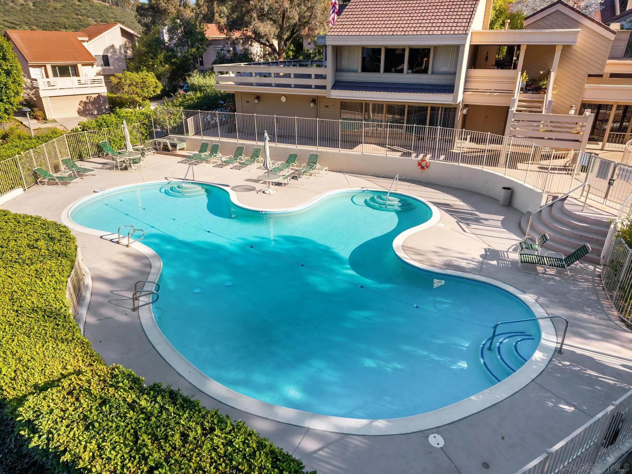 https://cdn.realtyfeed.com/cdn/127/260002084/47e3447d1bcea25924a0a26ee0bd9d8d.webp