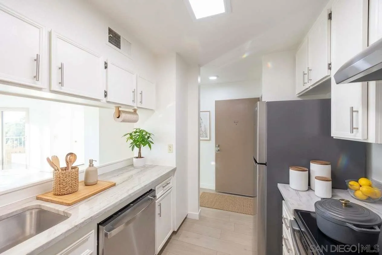 https://cdn.realtyfeed.com/cdn/127/260002095/2f29d4fe626bb94661e457c94601fdc3.webp
