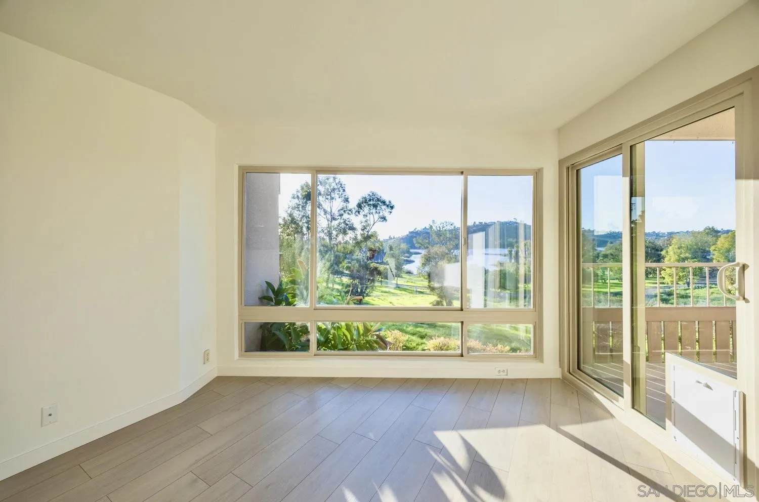 https://cdn.realtyfeed.com/cdn/127/260002095/38fd905a2e520fc90ce7cf3353fe91e2.webp