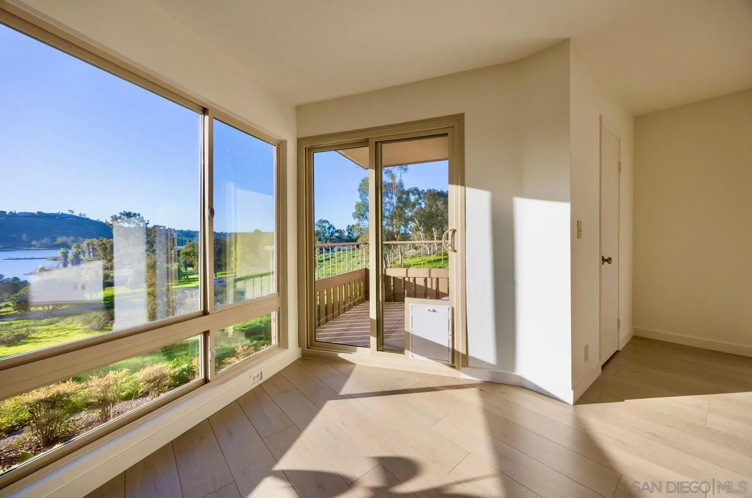 https://cdn.realtyfeed.com/cdn/127/260002095/4ecd50f220e00d0ef103e62050526da3.webp