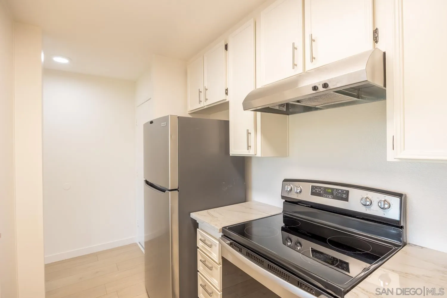 https://cdn.realtyfeed.com/cdn/127/260002095/adba25a45f42a6a6a67311794ec7b835.webp