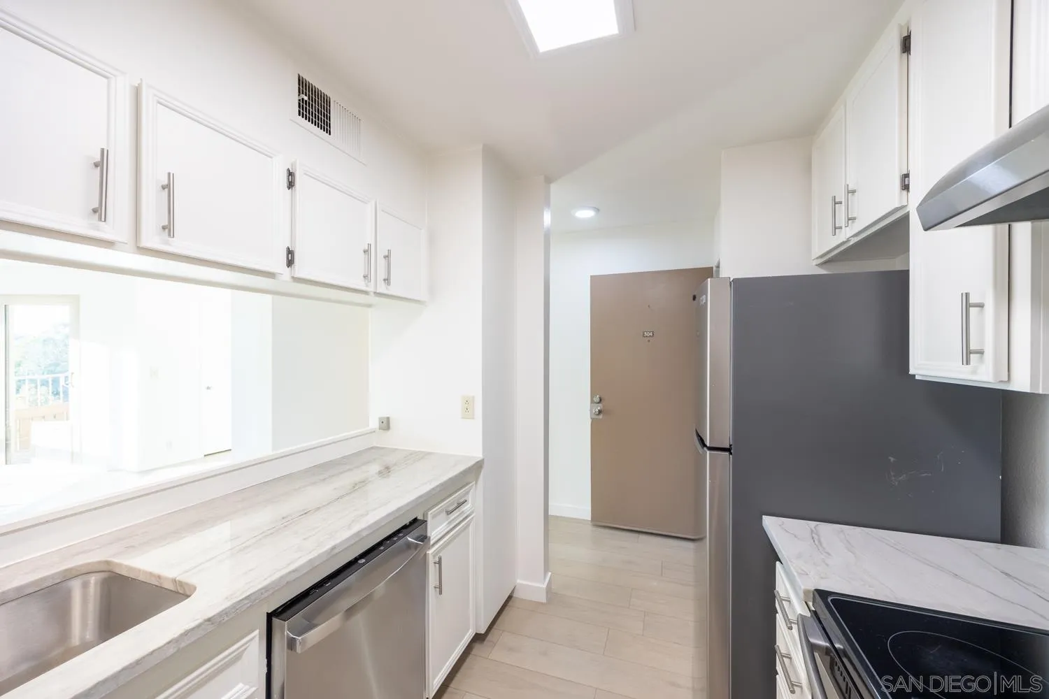 Photo #21: 260002095 Listing: Photo #21