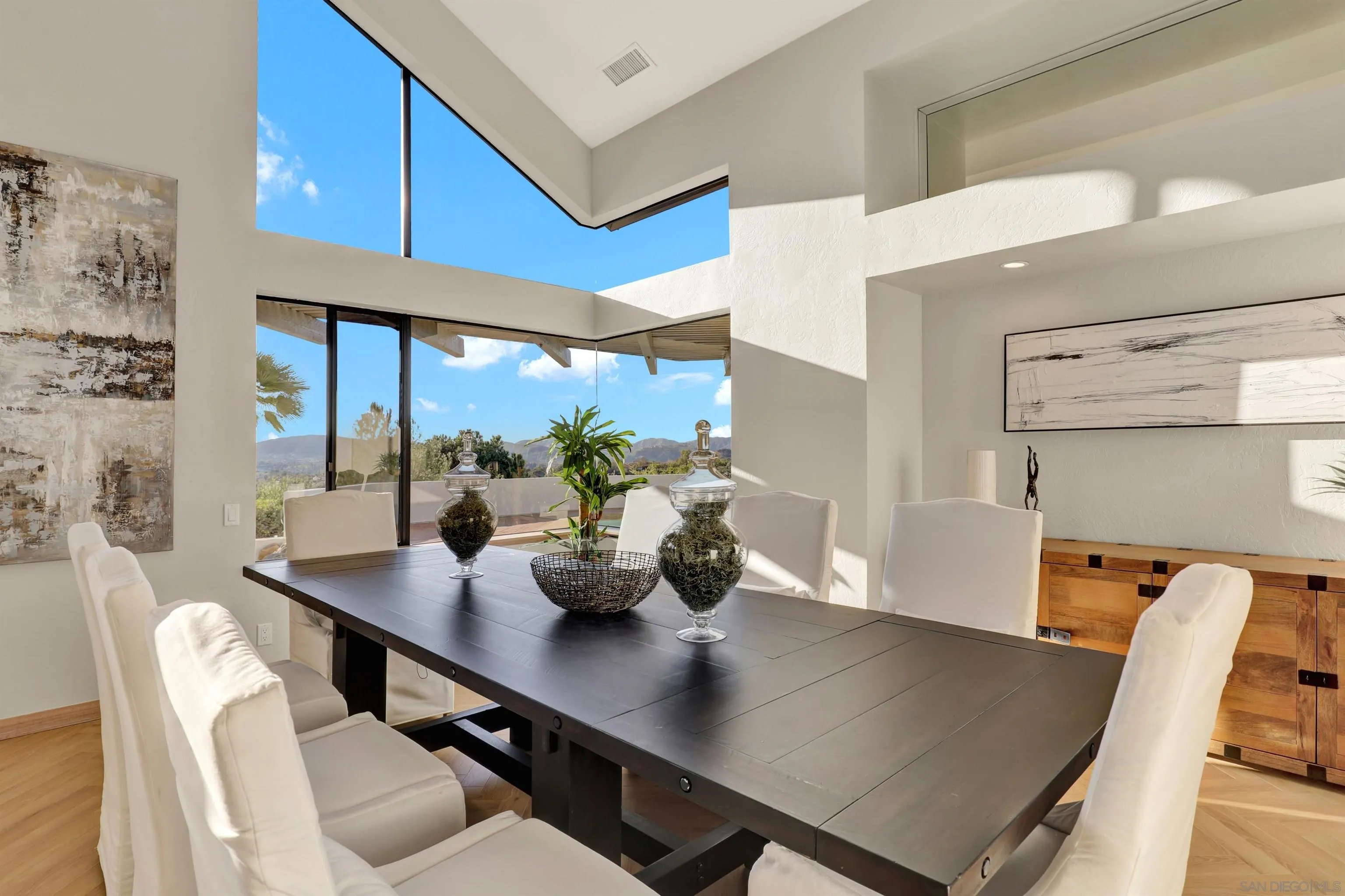 https://cdn.realtyfeed.com/cdn/127/260002099/57019c68d5fb8b7ac14e1ebabede1369.webp