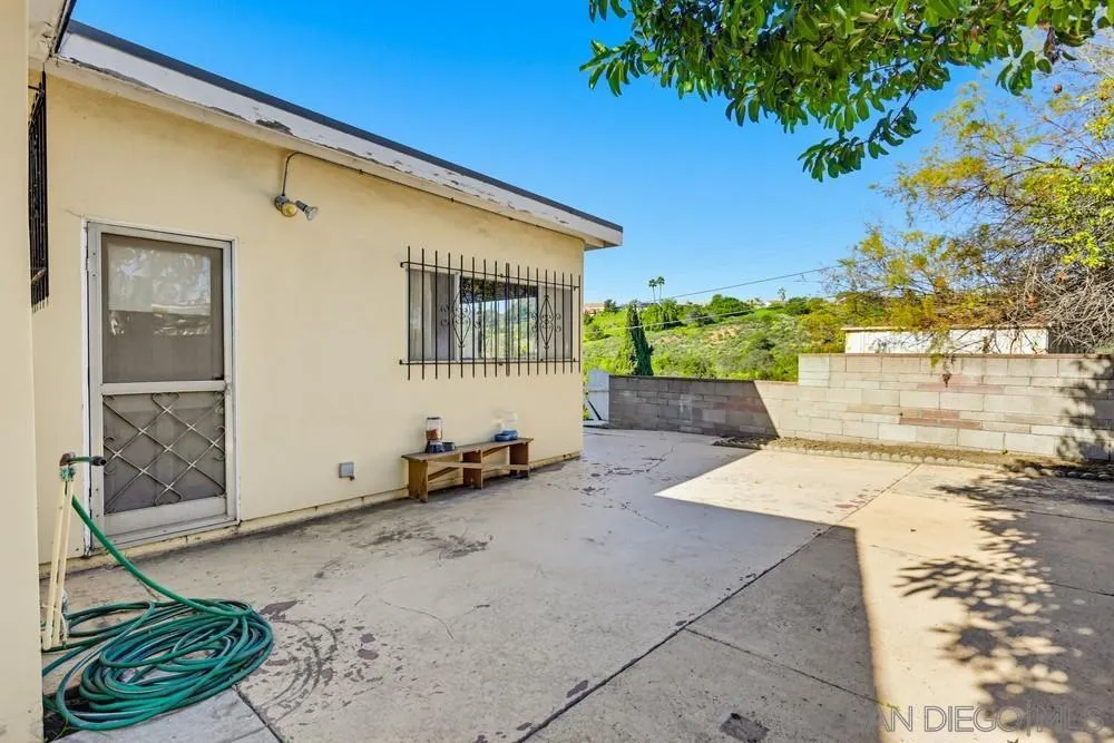 https://cdn.realtyfeed.com/cdn/127/260002100/7741915abdf6de40971b306d9af851e9.webp