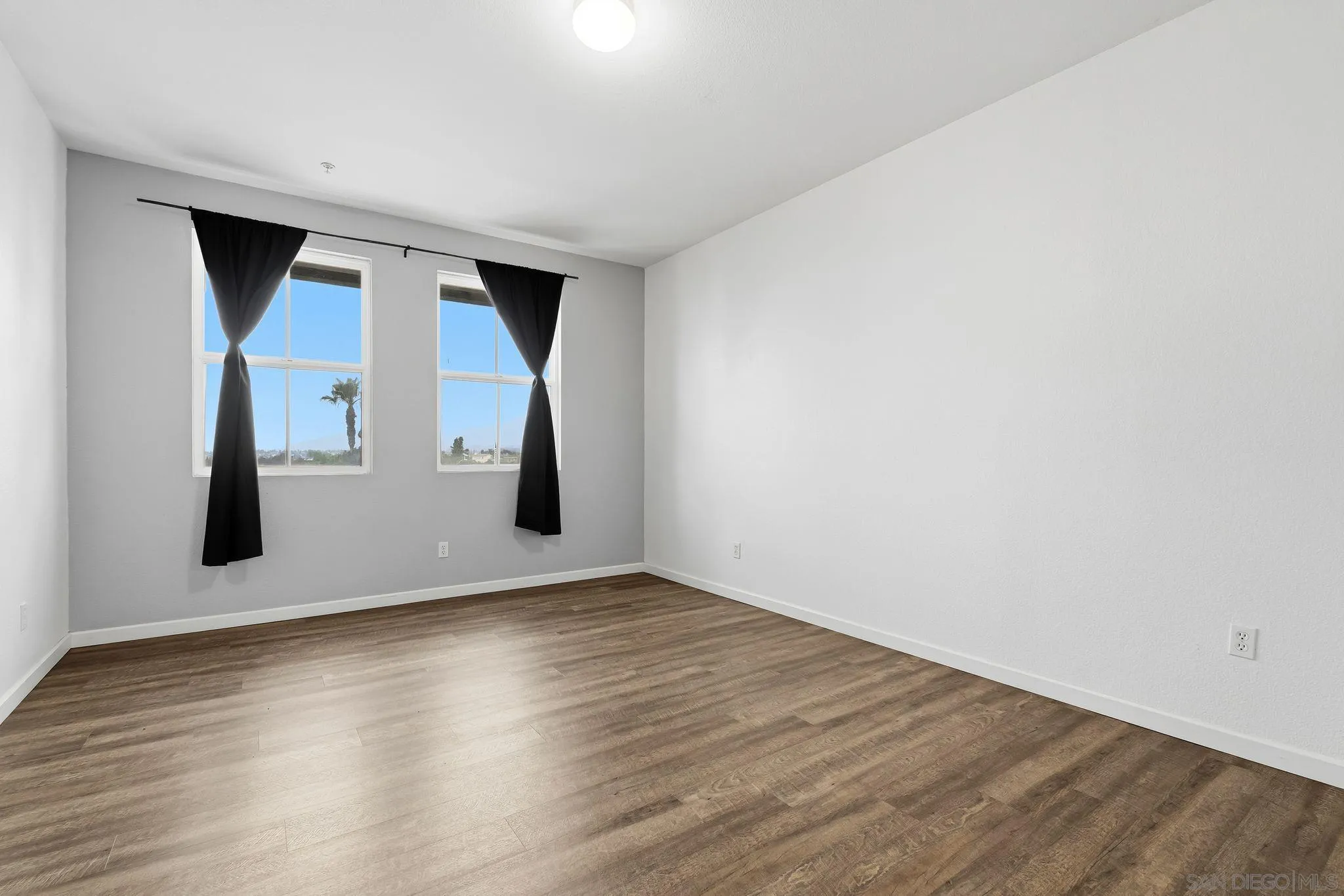 Photo #31: 260002102 Listing: Photo #31