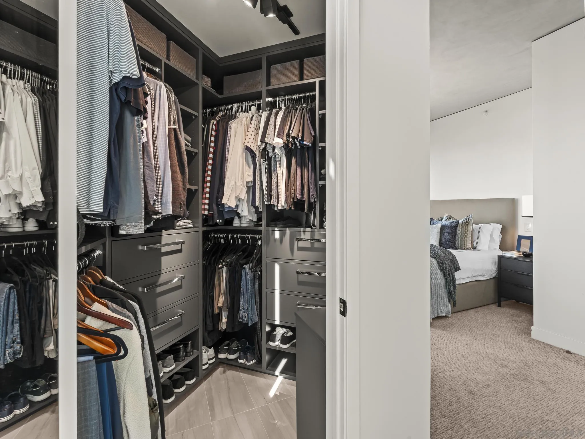 Photo #25: 260002103 Listing: Photo #25