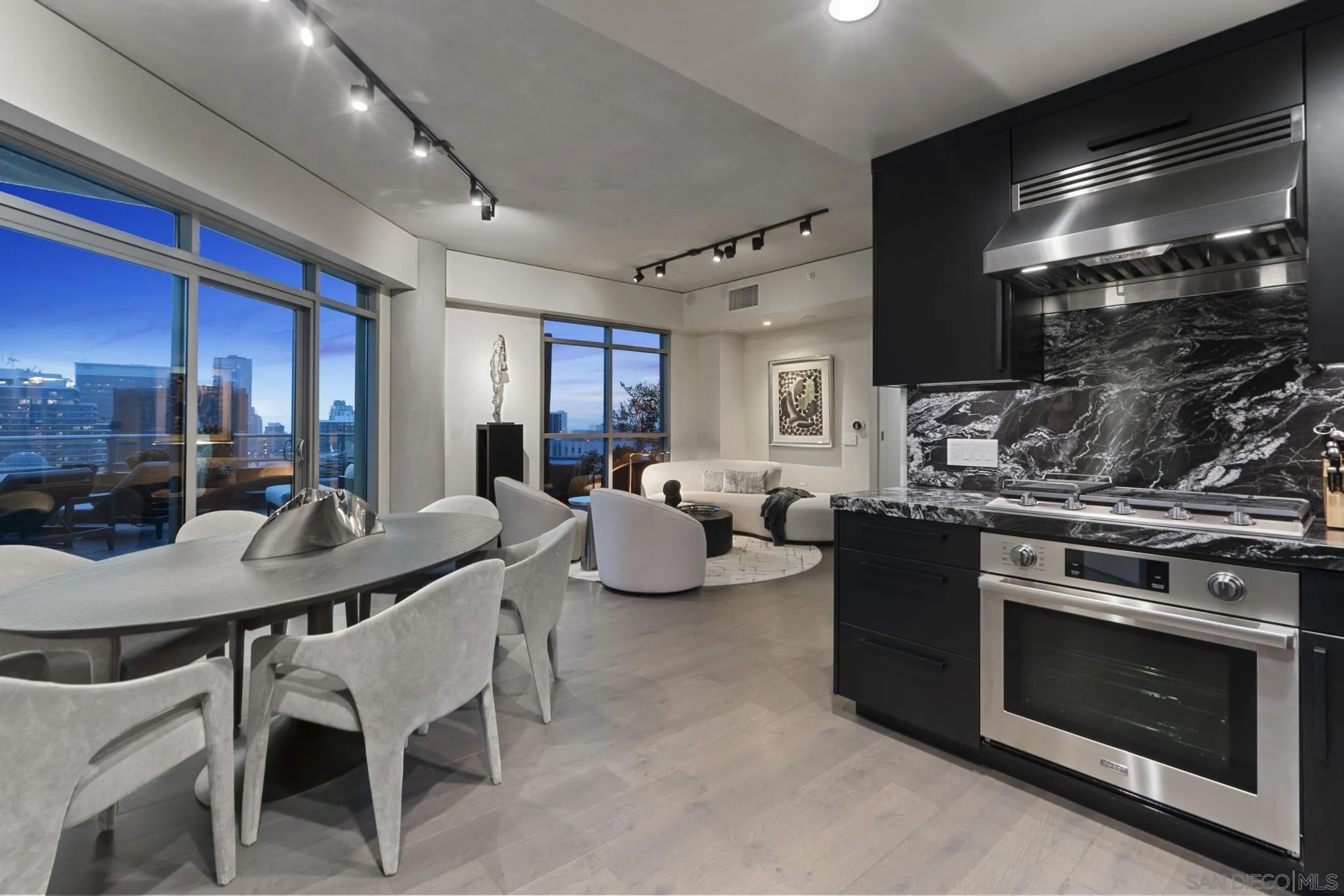 Photo #7: 260002103 Listing: Photo #7