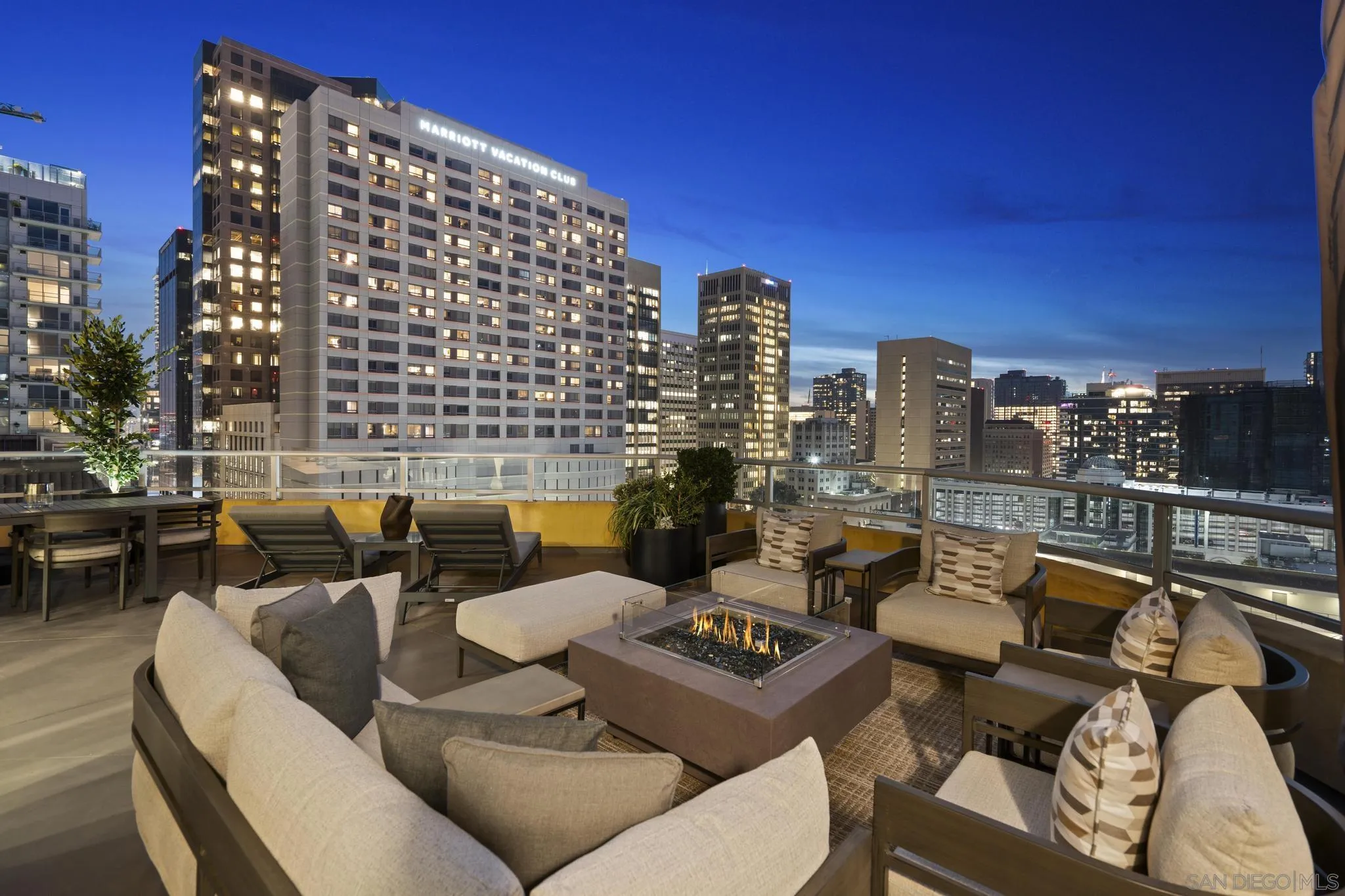 Photo #1: 260002103 Listing: Photo #1