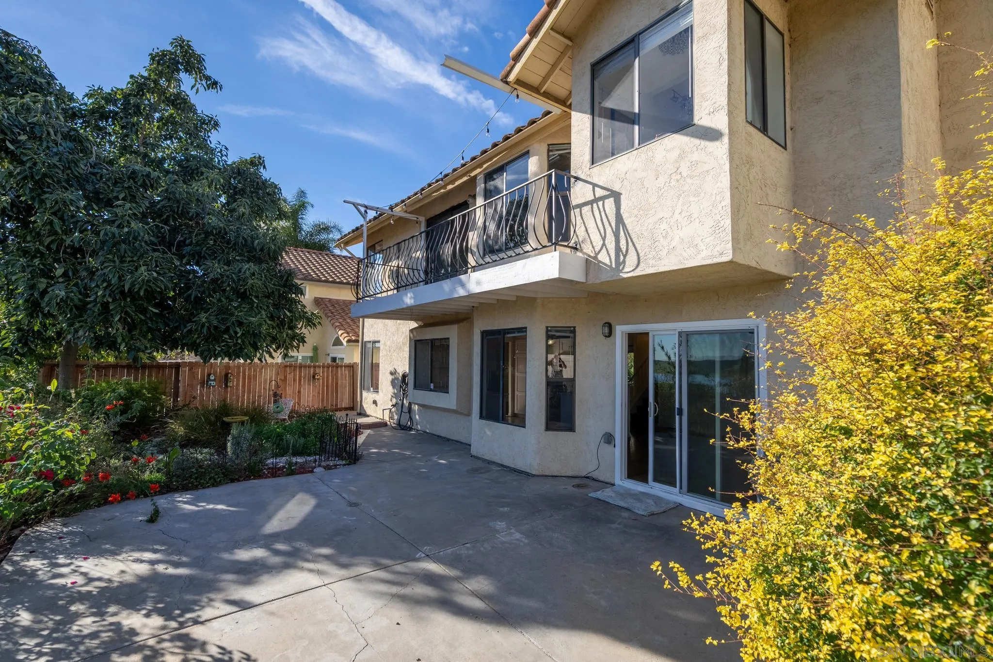 https://cdn.realtyfeed.com/cdn/127/260002104/43f50b2de7b56b9a4c825c9a0e0efa25.webp