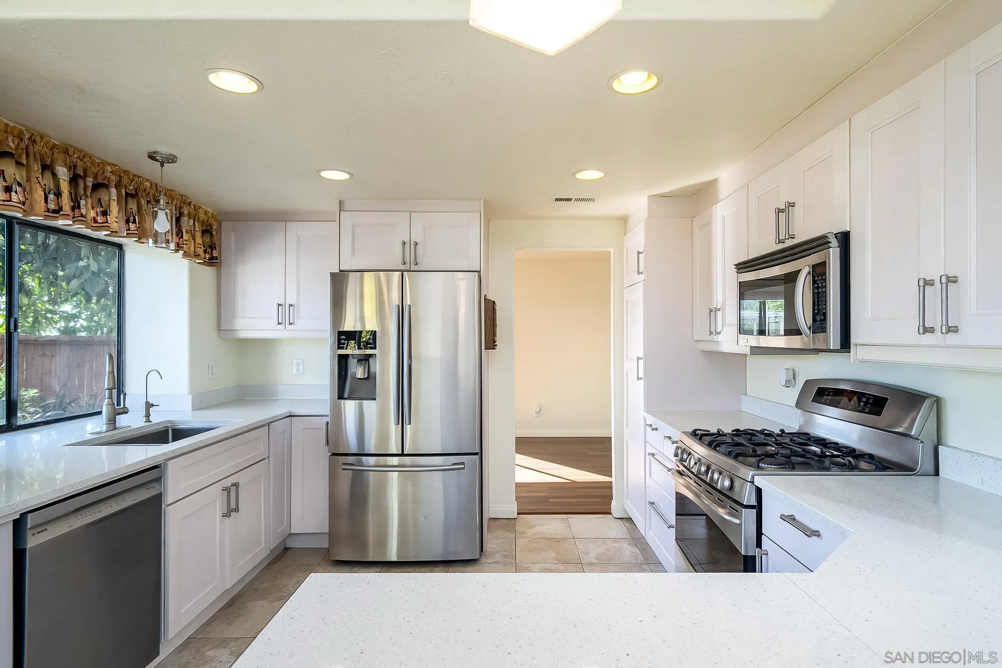 https://cdn.realtyfeed.com/cdn/127/260002104/7324a6973ad04cf58379b38a762d638d.webp