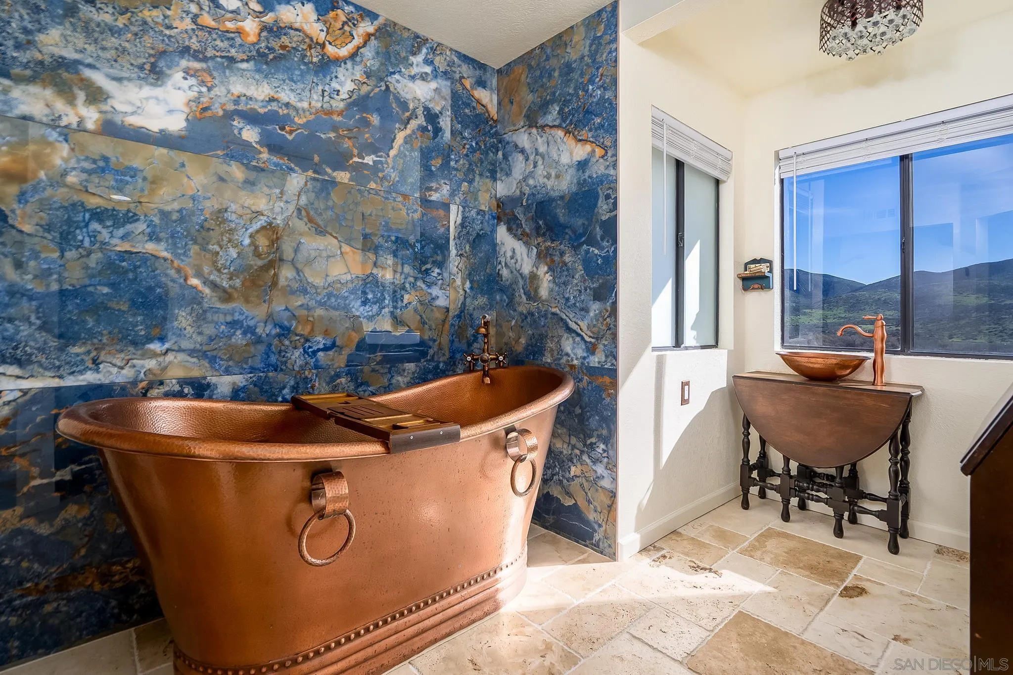 https://cdn.realtyfeed.com/cdn/127/260002104/e0f6cb4d38a1700e861ed365e5f0e851.webp