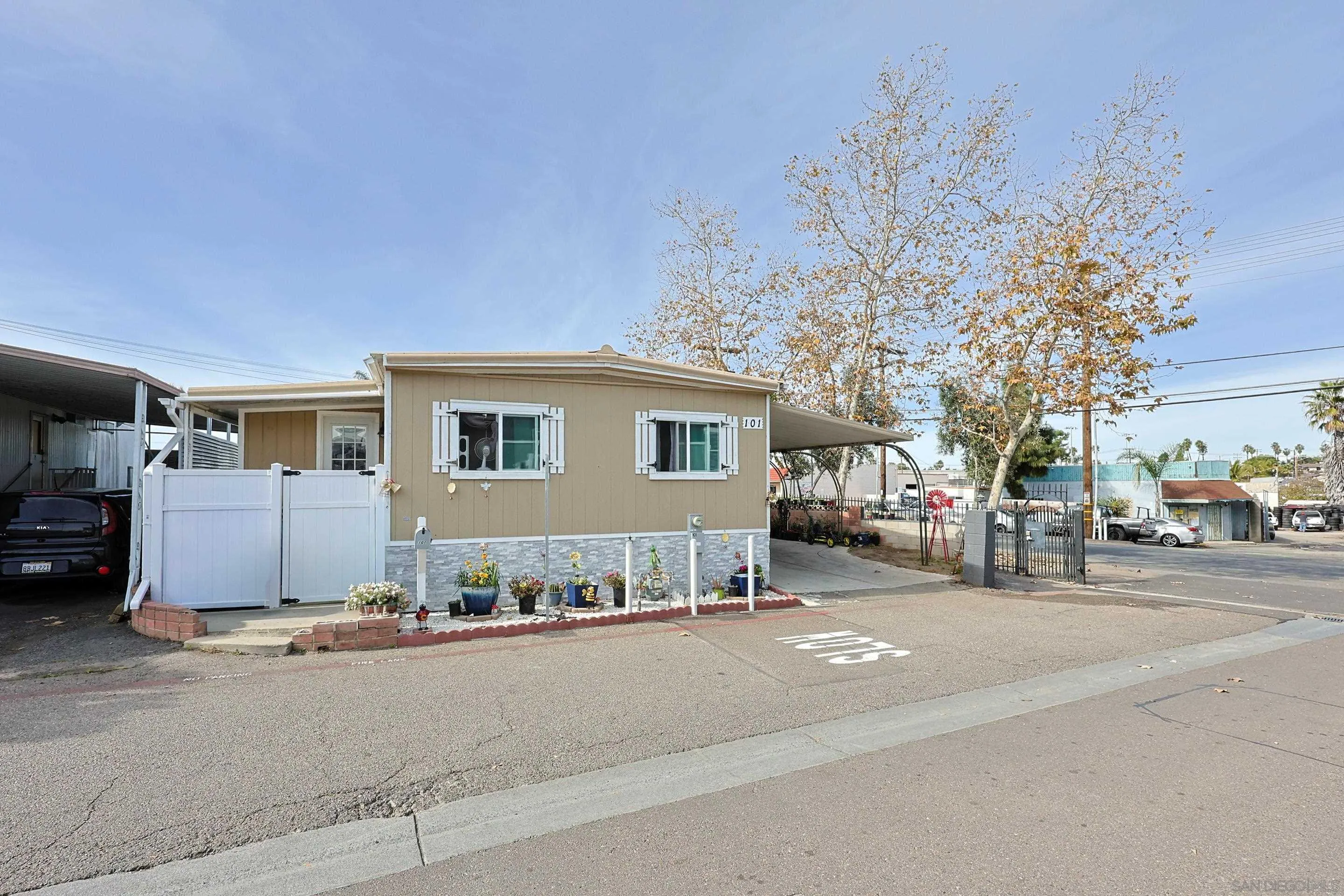 https://cdn.realtyfeed.com/cdn/127/260002106/8814d9ba763895926edd9168cc10a5ae.webp