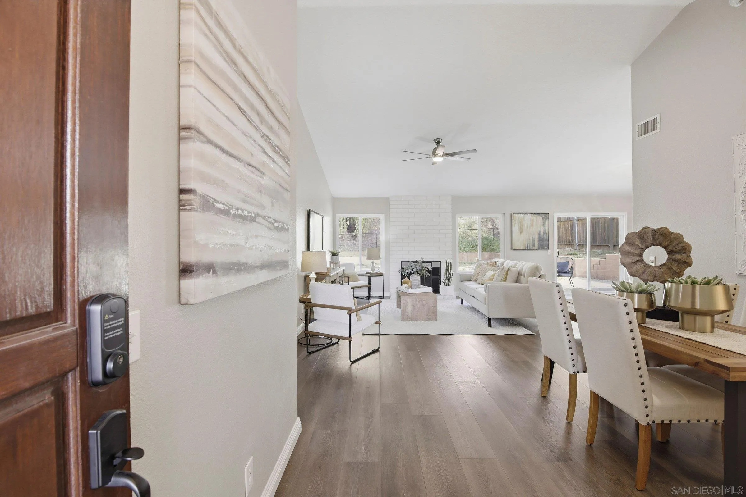 https://cdn.realtyfeed.com/cdn/127/260002108/50e8569b0081903ad145cd7f29aba921.webp