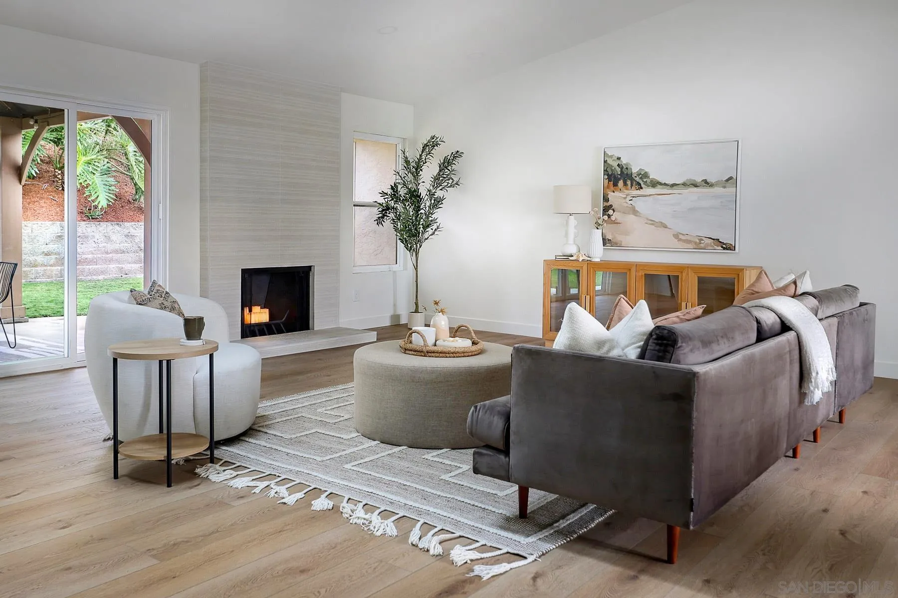 https://cdn.realtyfeed.com/cdn/127/260002109/02f28912ab24db46194f67bfe0b89729.webp