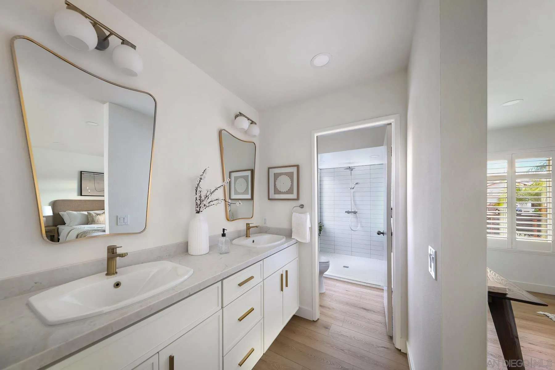 https://cdn.realtyfeed.com/cdn/127/260002109/3a09c22a48088d4923345f1352e14dbb.webp