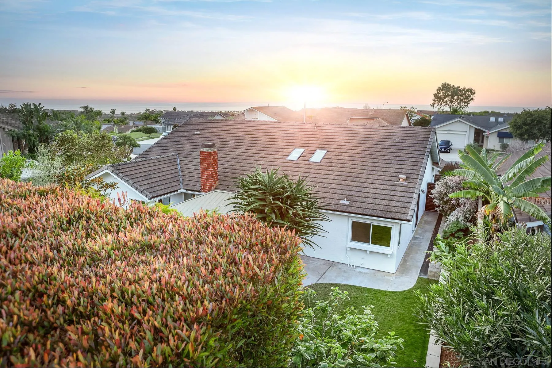 https://cdn.realtyfeed.com/cdn/127/260002109/4b7eb5757a429ab1eb51f24d1c94014d.webp