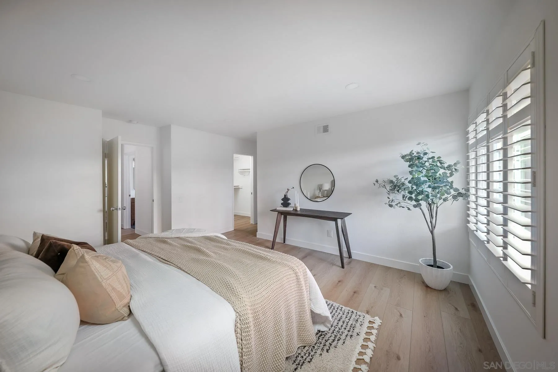 https://cdn.realtyfeed.com/cdn/127/260002109/d5dcae8f872d134ee7ae1a12a48144cf.webp