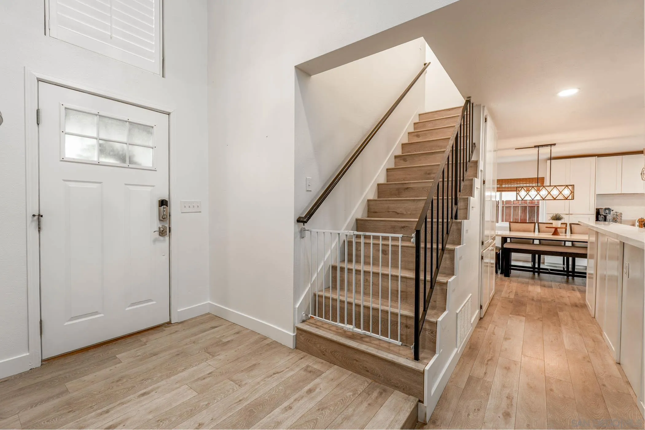 https://cdn.realtyfeed.com/cdn/127/260002117/47e24c882b1159acc23af5c2e74564ee.webp