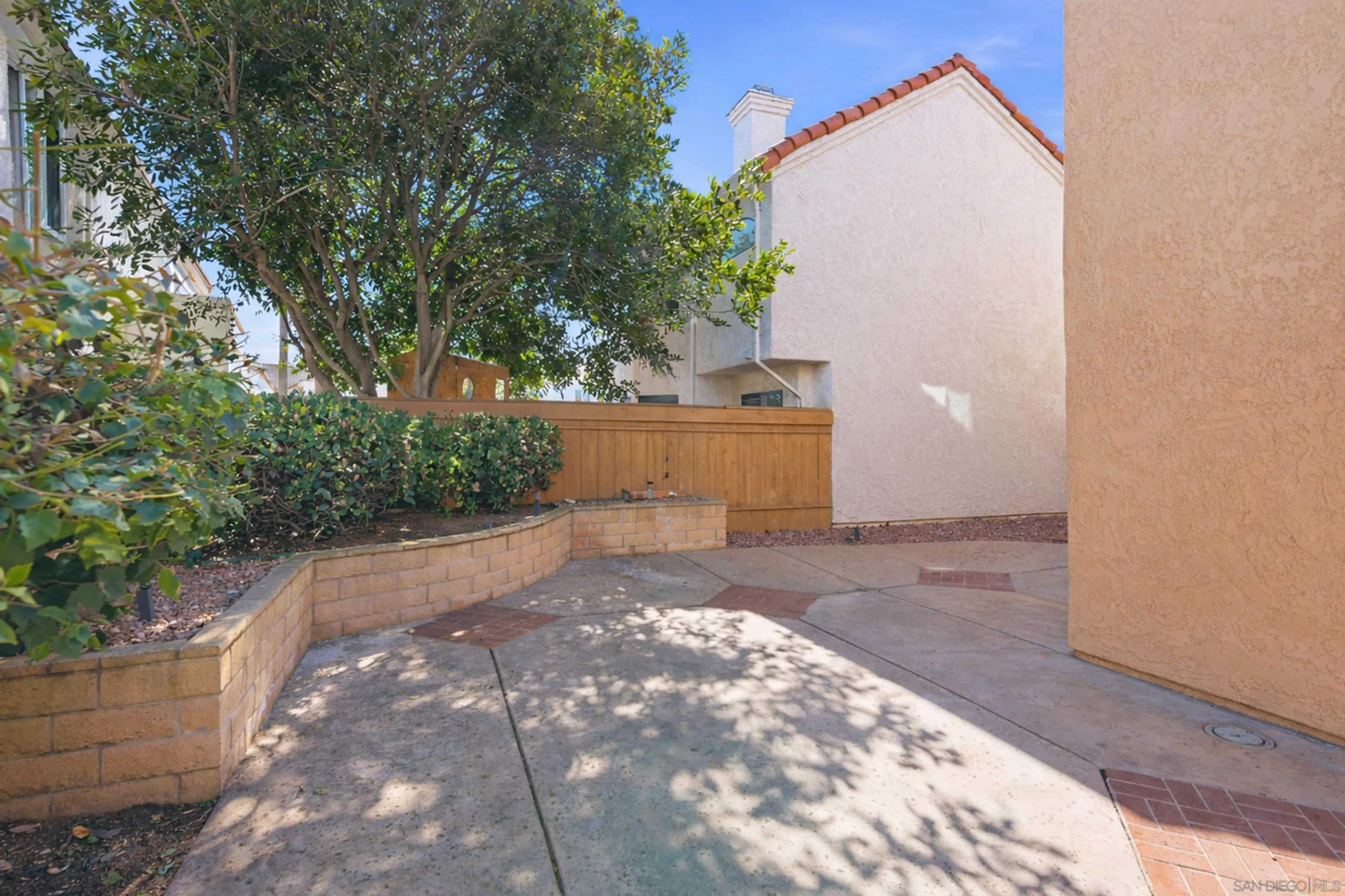https://cdn.realtyfeed.com/cdn/127/260002118/0325e4973edf111575ede7f6aa405231.webp