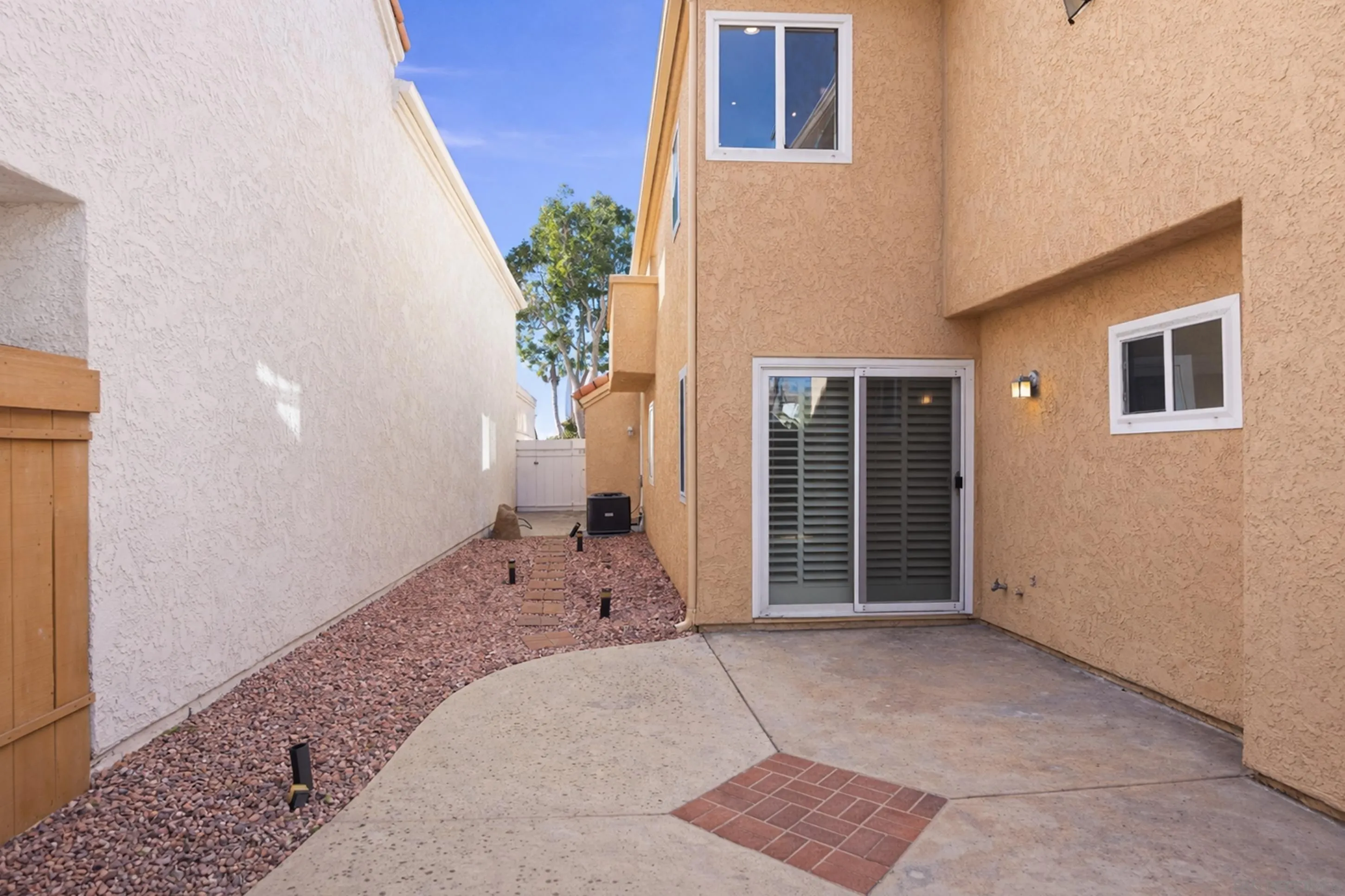 https://cdn.realtyfeed.com/cdn/127/260002118/13327d484086033ed07811b069d59c0b.webp