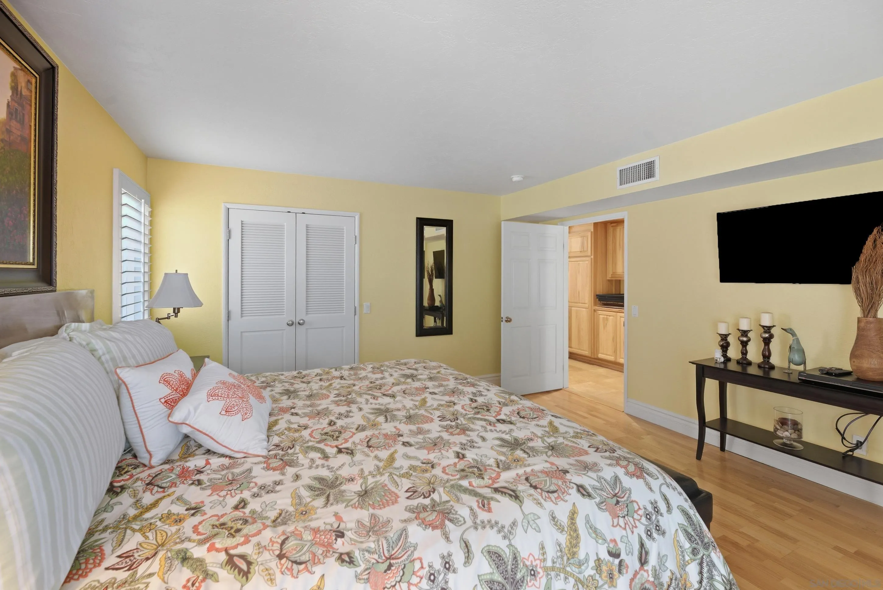 https://cdn.realtyfeed.com/cdn/127/260002118/5de0be5b7d90a9b3acc93465924696c2.webp