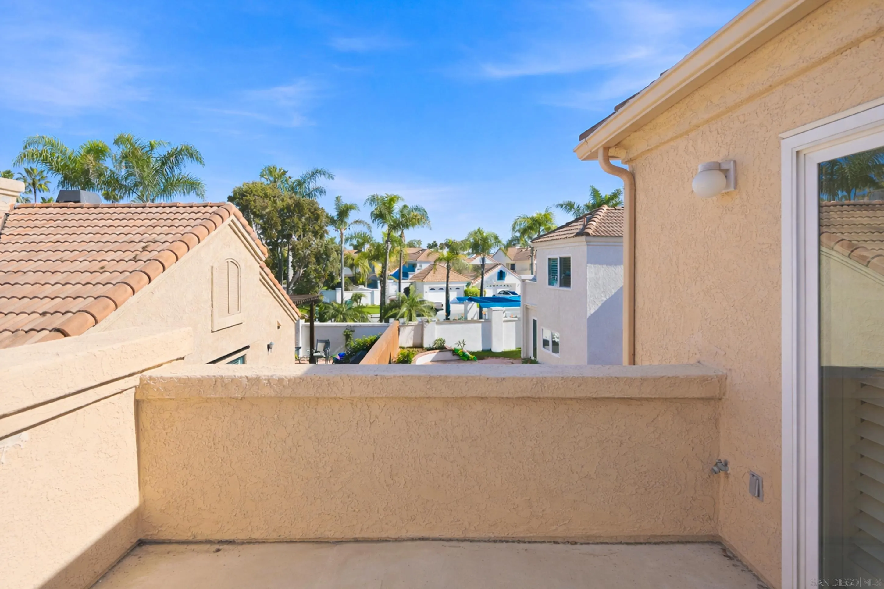 https://cdn.realtyfeed.com/cdn/127/260002118/f17c93df6c6254b0972f9363d2024dac.webp