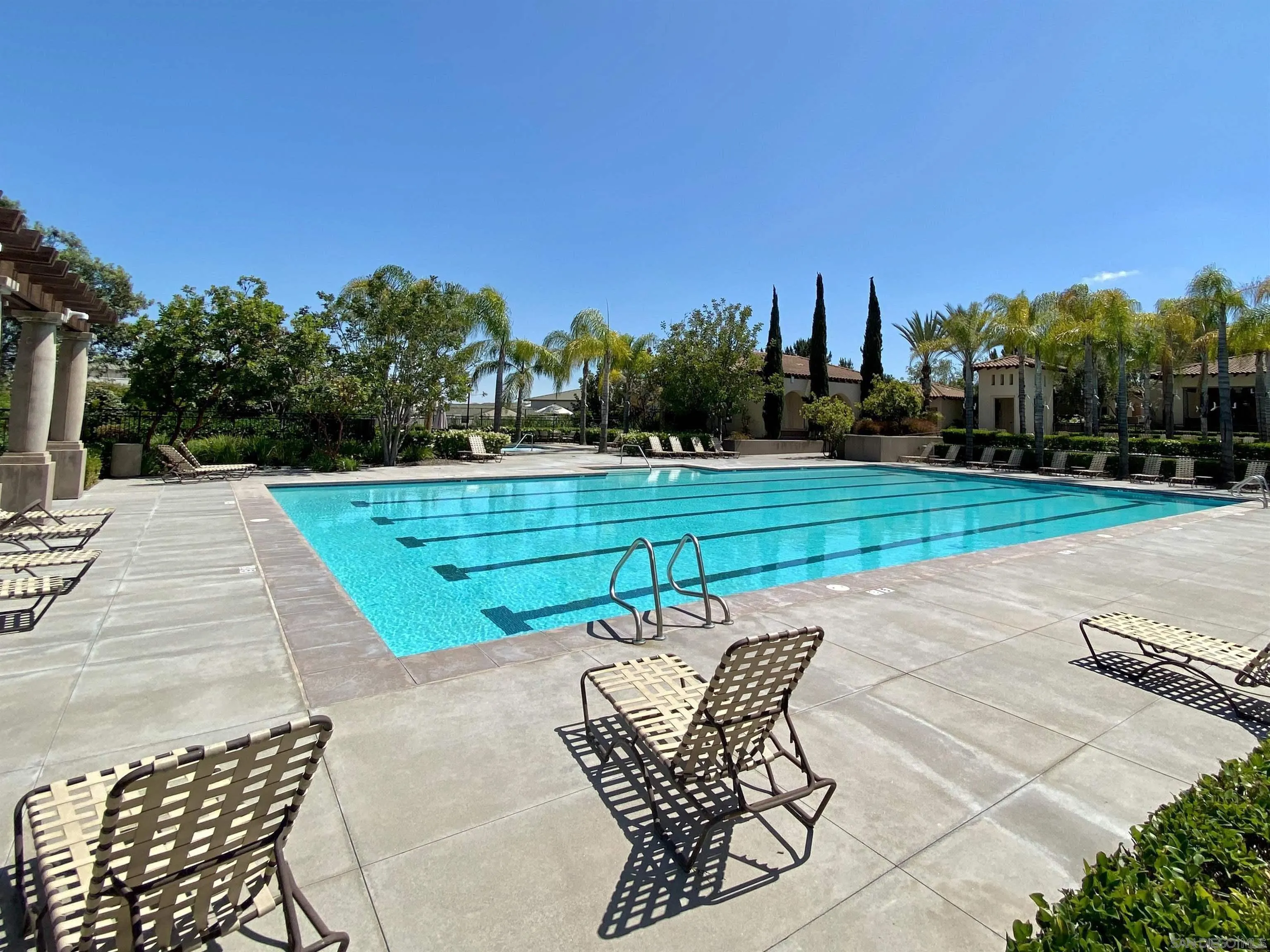 https://cdn.realtyfeed.com/cdn/127/260002123/c99b4507935998148c8c954ab7311a23.webp