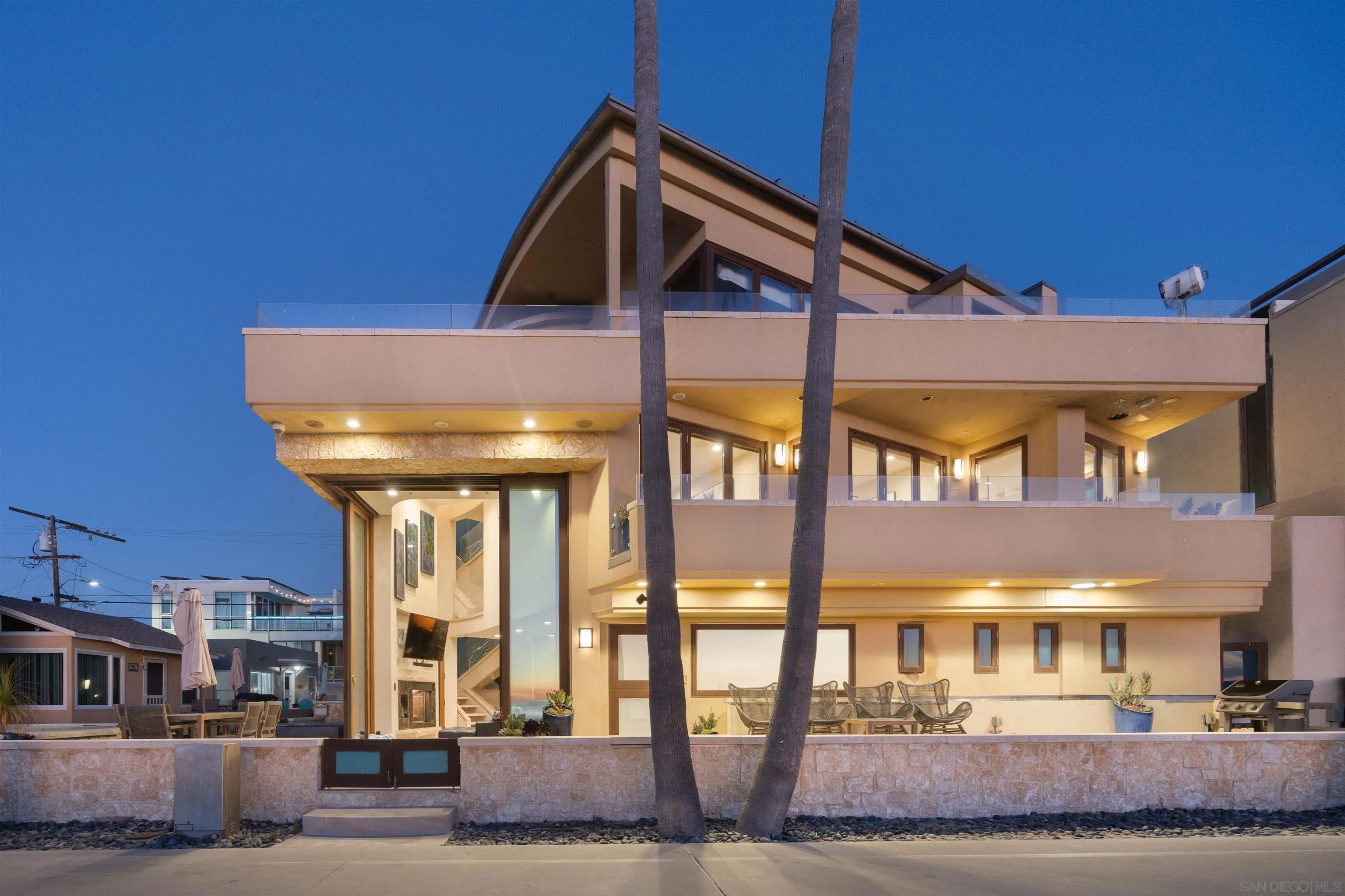 3921 Ocean Front Walk, San Diego, CA, 92109