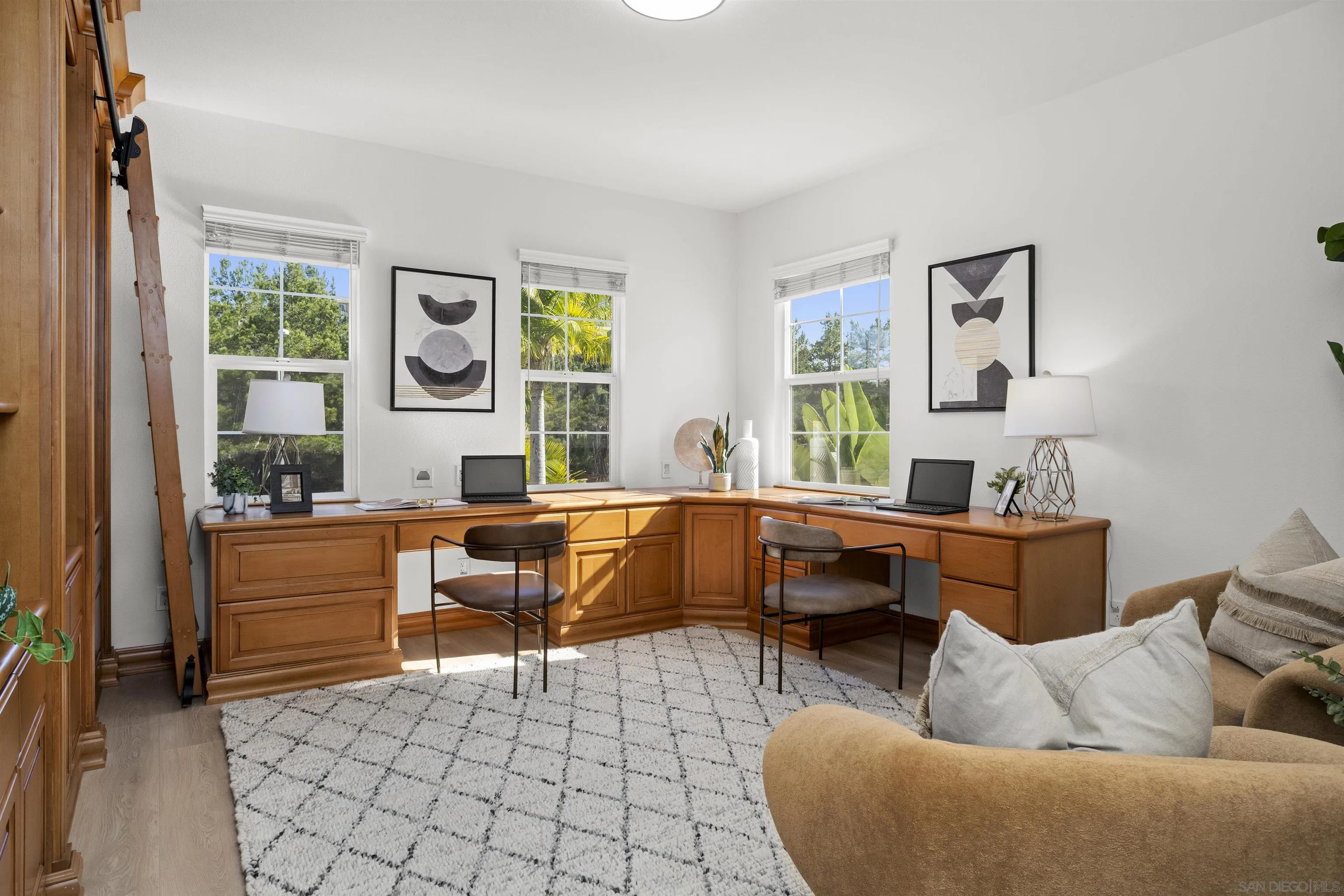 https://cdn.realtyfeed.com/cdn/127/260002125/83261da1d62eae867b949a3984120dbf.webp