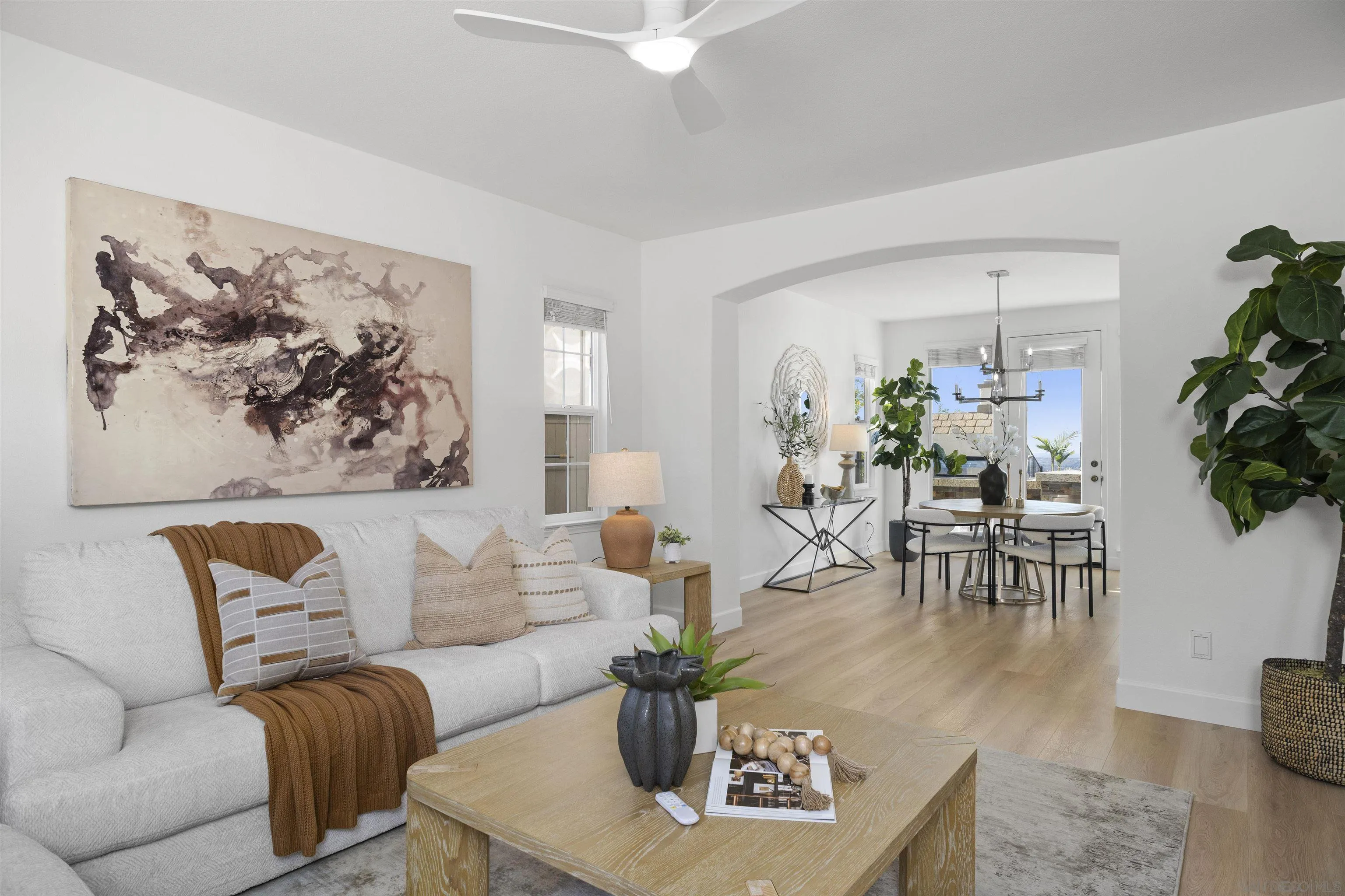 https://cdn.realtyfeed.com/cdn/127/260002125/939a5c7a29bcdb0168d36c257d51f68a.webp