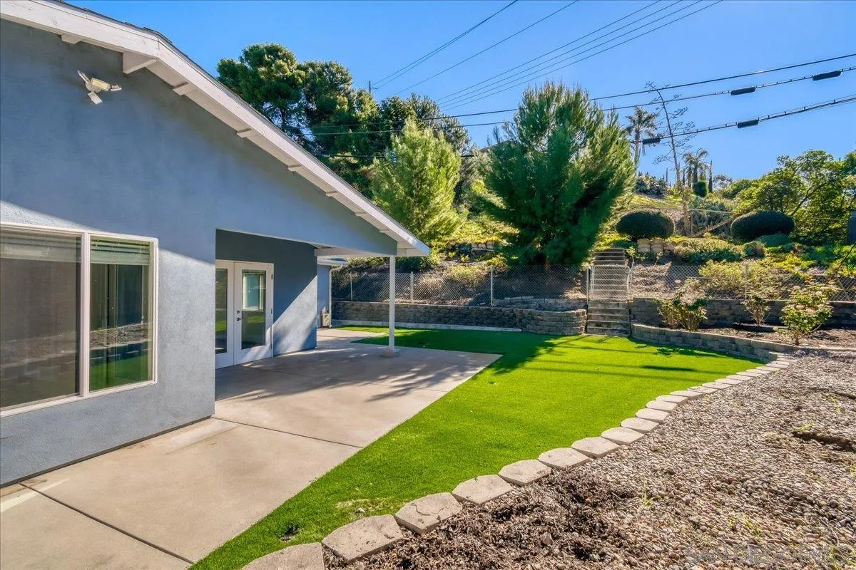 https://cdn.realtyfeed.com/cdn/127/260002130/262af7f12640b00c02633bc395f4dfc2.webp