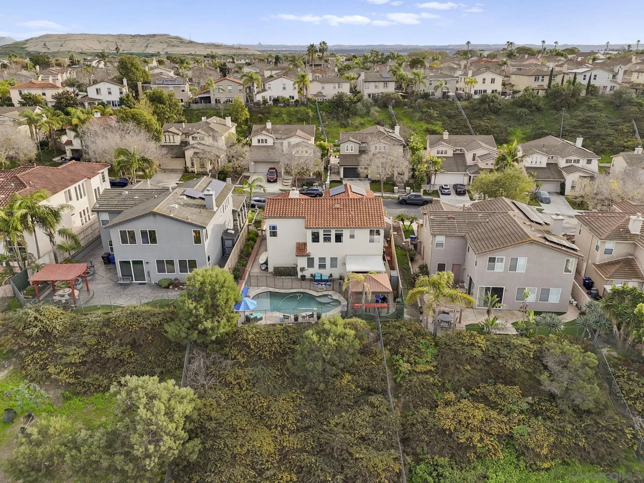 https://cdn.realtyfeed.com/cdn/127/260002131/26363c0b5e065dbe9f8c5af48e096390.webp