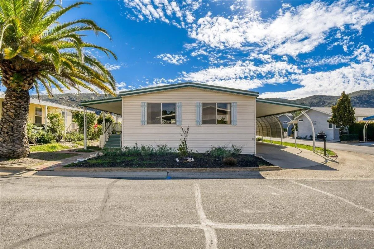 https://cdn.realtyfeed.com/cdn/127/260002132/50452b96797faee1556ea375aab92d16.webp