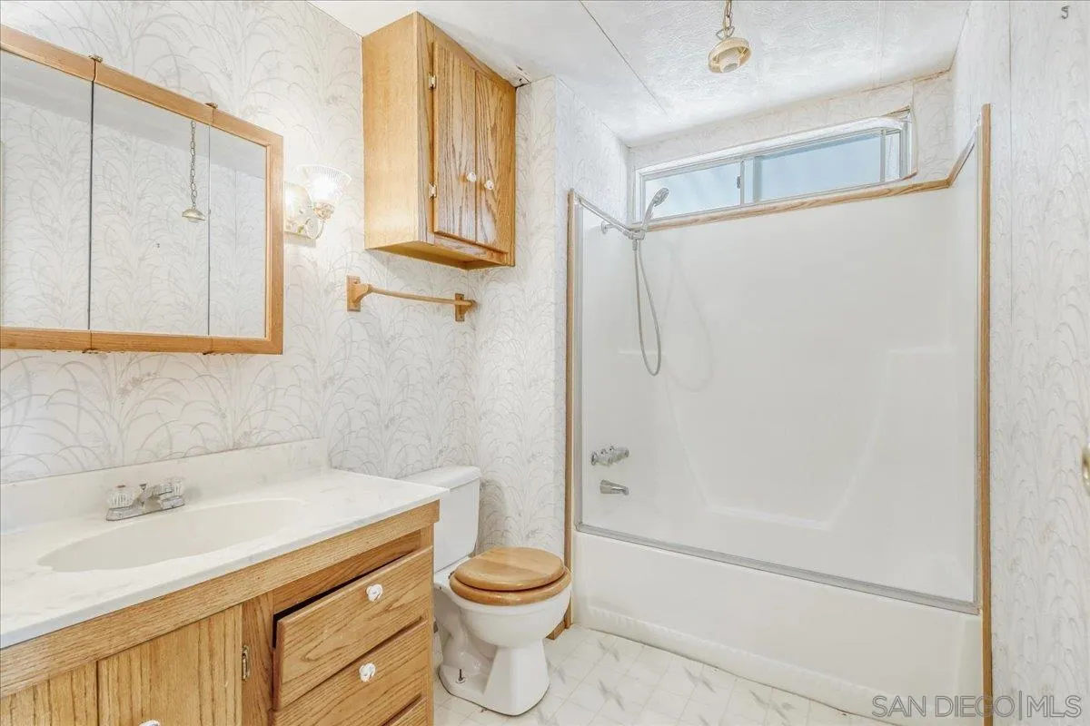 https://cdn.realtyfeed.com/cdn/127/260002132/ad1ce9593e44013abb27c0d4d460dbaf.webp