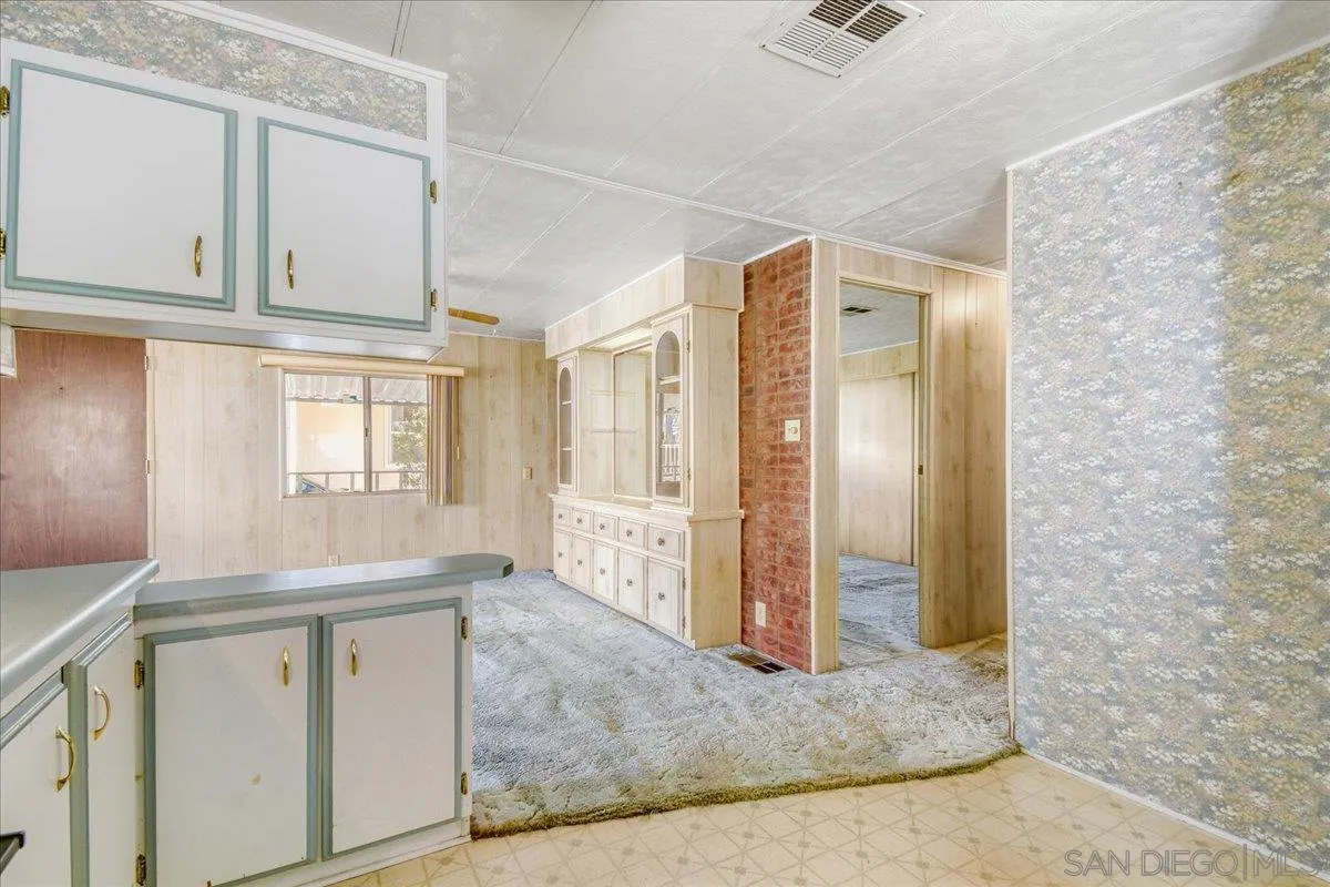 https://cdn.realtyfeed.com/cdn/127/260002132/cd4872f4380858cde612518d2ad33324.webp