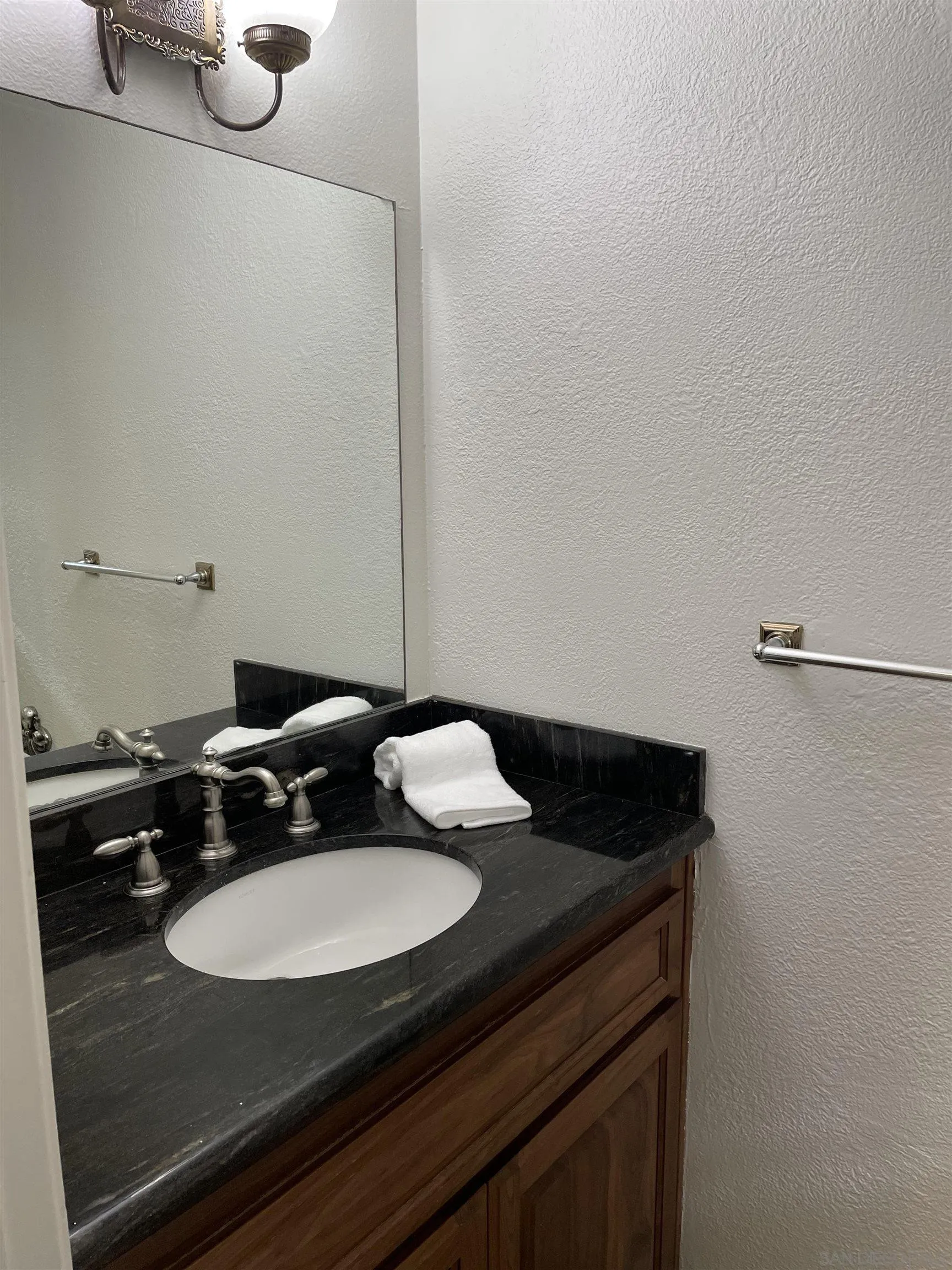 Photo #12: 260002137 Listing: Photo #12