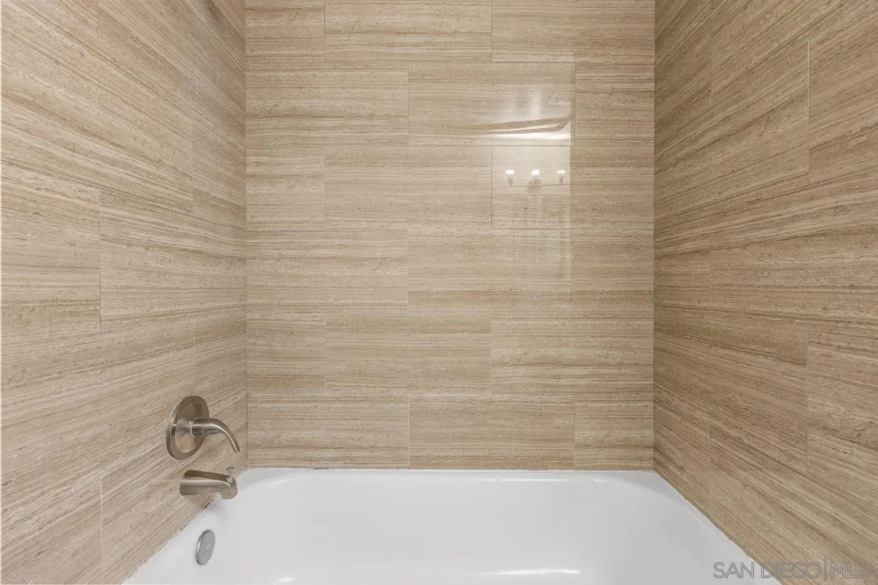 Photo #20: 260002141 Listing: Photo #20