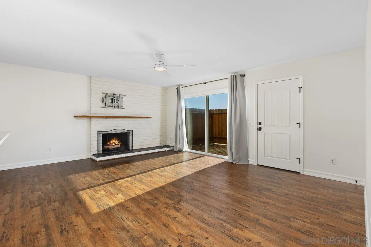 Photo #4: 260002141 Listing: Photo #4