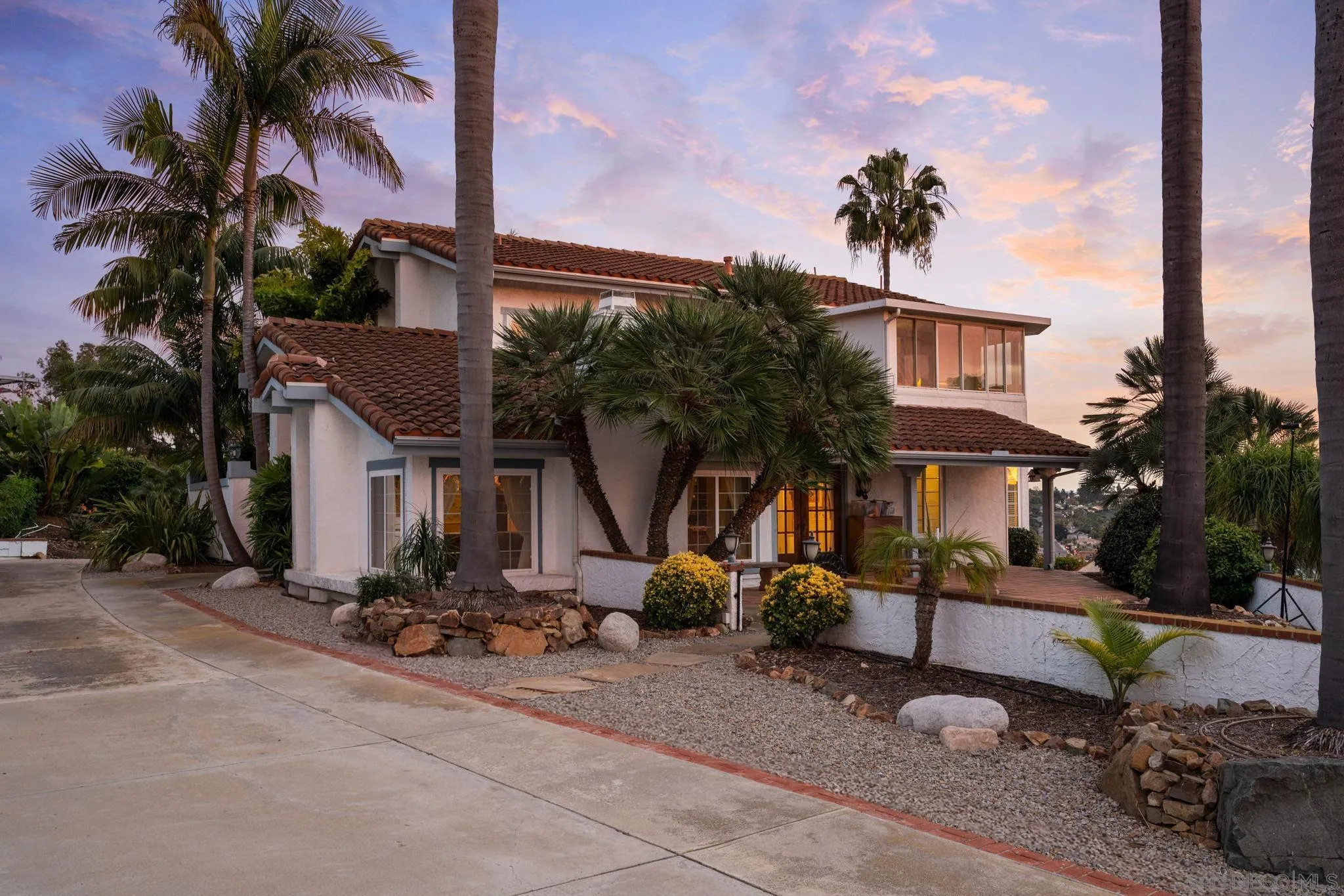 https://cdn.realtyfeed.com/cdn/127/260002143/61575432617828edac37c59e9e6817f7.webp
