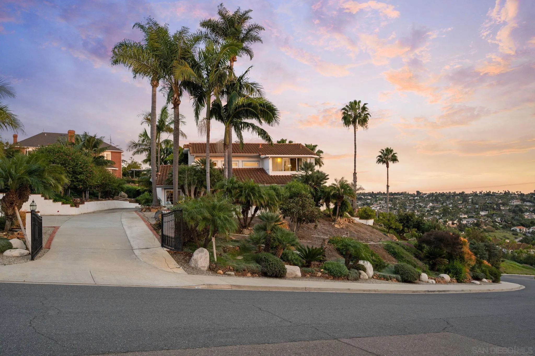 https://cdn.realtyfeed.com/cdn/127/260002143/6a5bb934066543facc3195af3db54152.webp