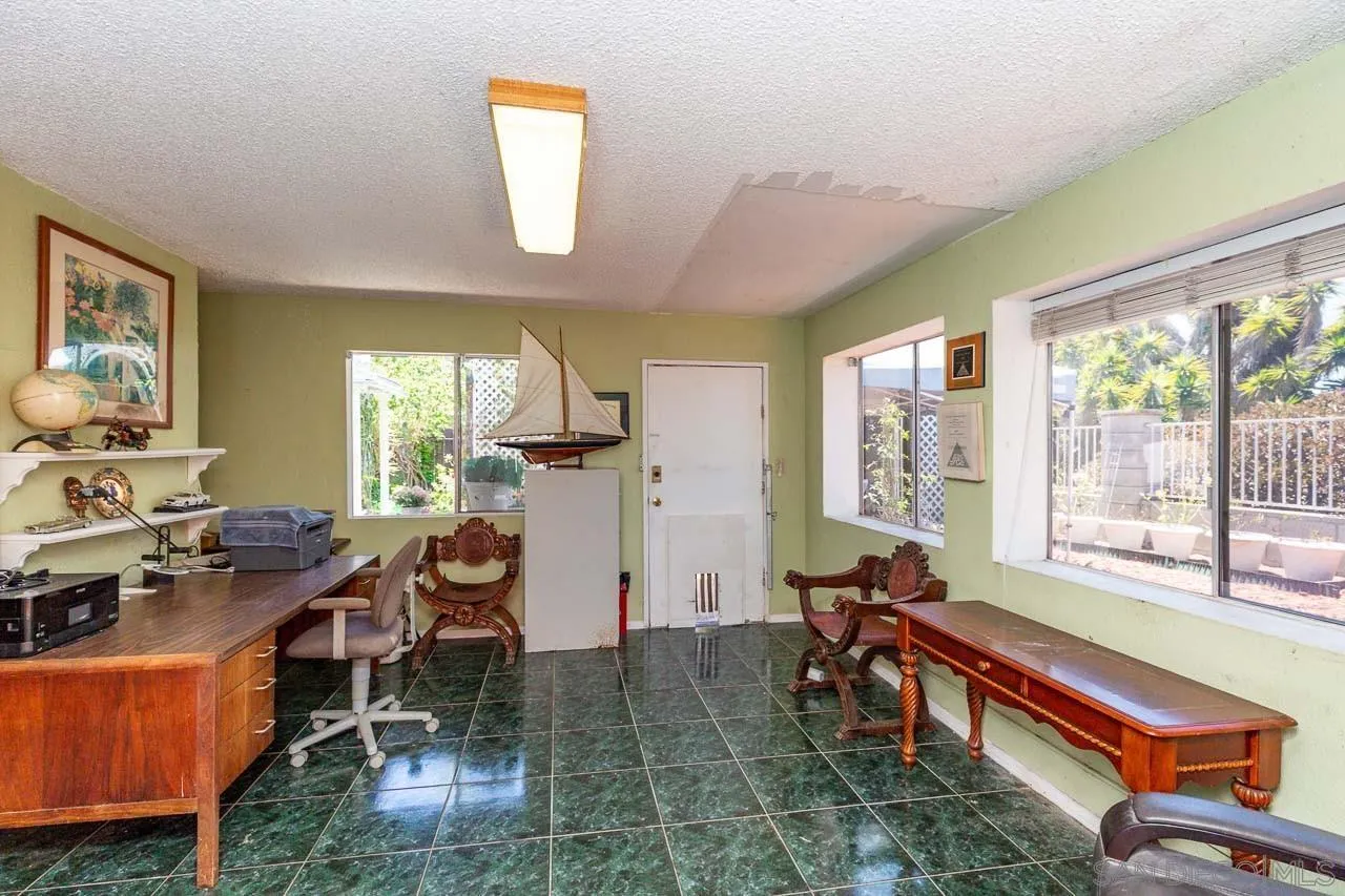 https://cdn.realtyfeed.com/cdn/127/260002147/868f44f47f4a93658381a5c0e541685c.webp