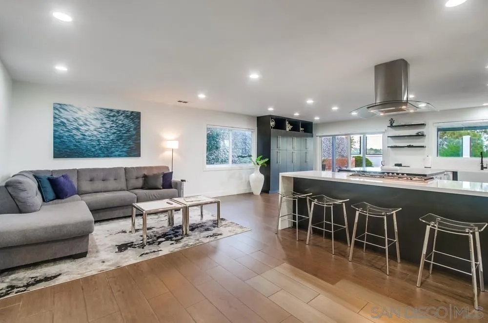 https://cdn.realtyfeed.com/cdn/127/260002150/daa7c3d628f8637419d24360473b8030.webp