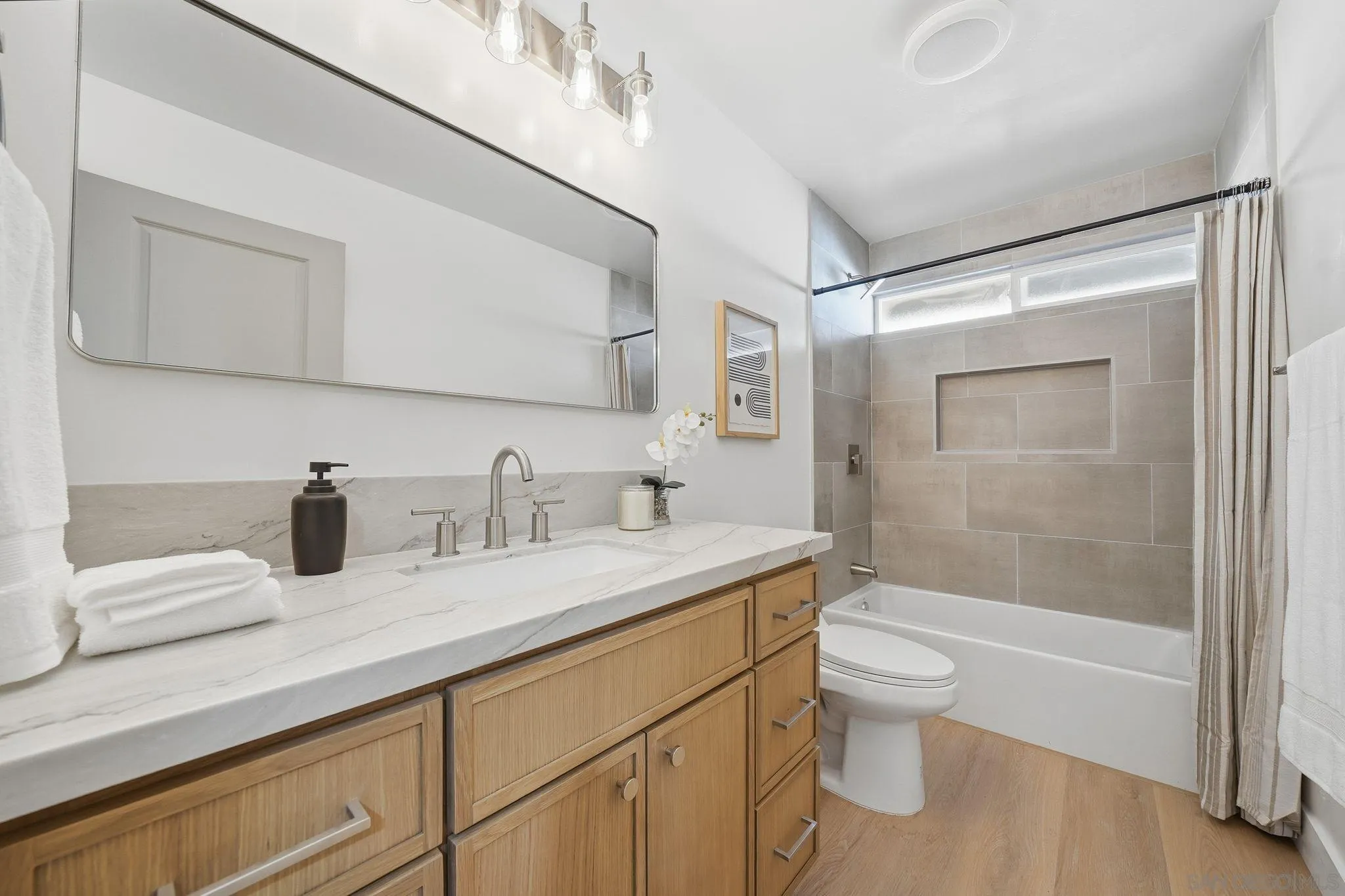 https://cdn.realtyfeed.com/cdn/127/260002151/44513b04631b8beeaa10b8737f884668.webp