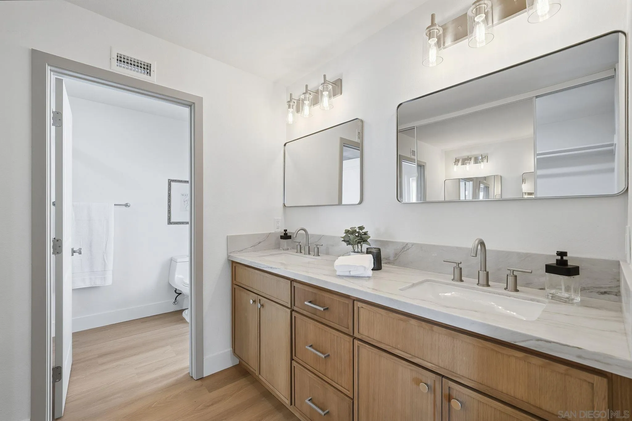 https://cdn.realtyfeed.com/cdn/127/260002151/46c973dbc241c178277c1607c18afab2.webp